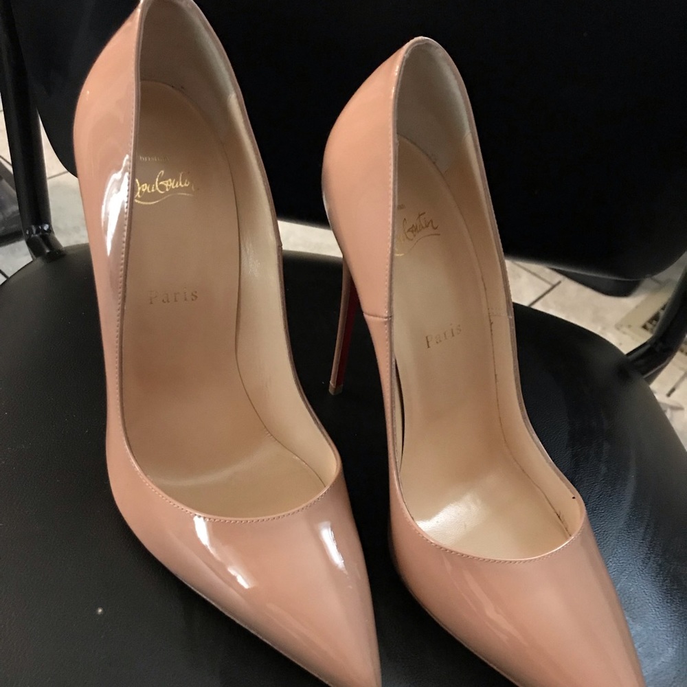 Christian Louboutin “So Kate”